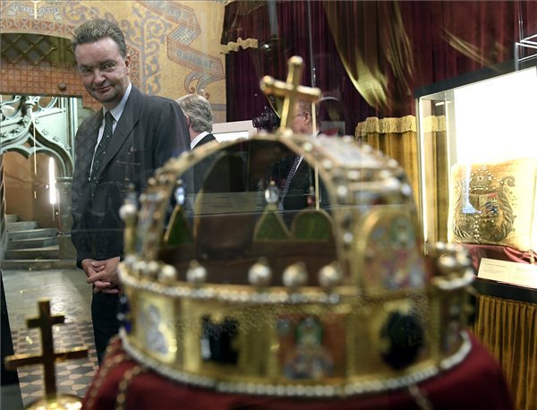  Habsburg György, Magyarország utazó nagykövete a kiállítás megnyitóján. MTI Fotó: Kovács Tamás