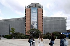 Az Európai Bizottság épülete Brüsszelben - Fotó: Alexandros Michailidis/AFP