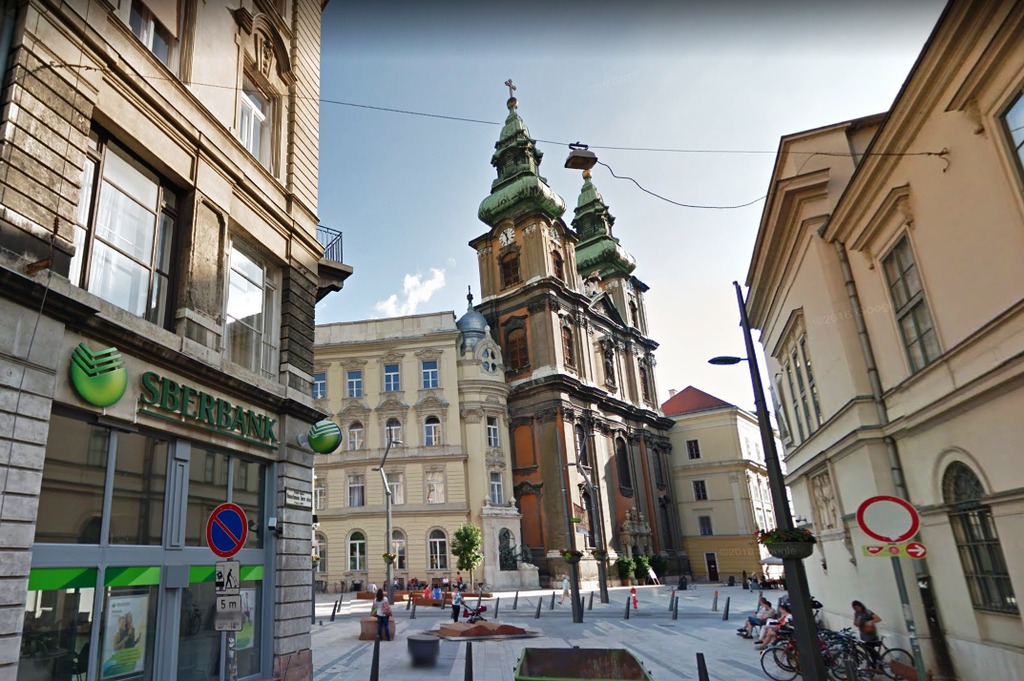 Budapest, V. kerület az Egyetem tér közelében - Csillagászati árak
