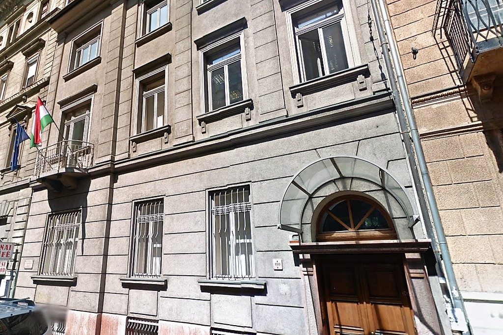 A Magyar Orvosi Kamara székhelye a Szondi utcában - Google Street View