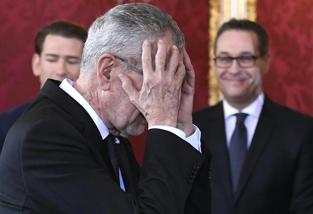 Nem túl lelkes Van der Bellen államfő Fotó: AFP/Robert Jaeger