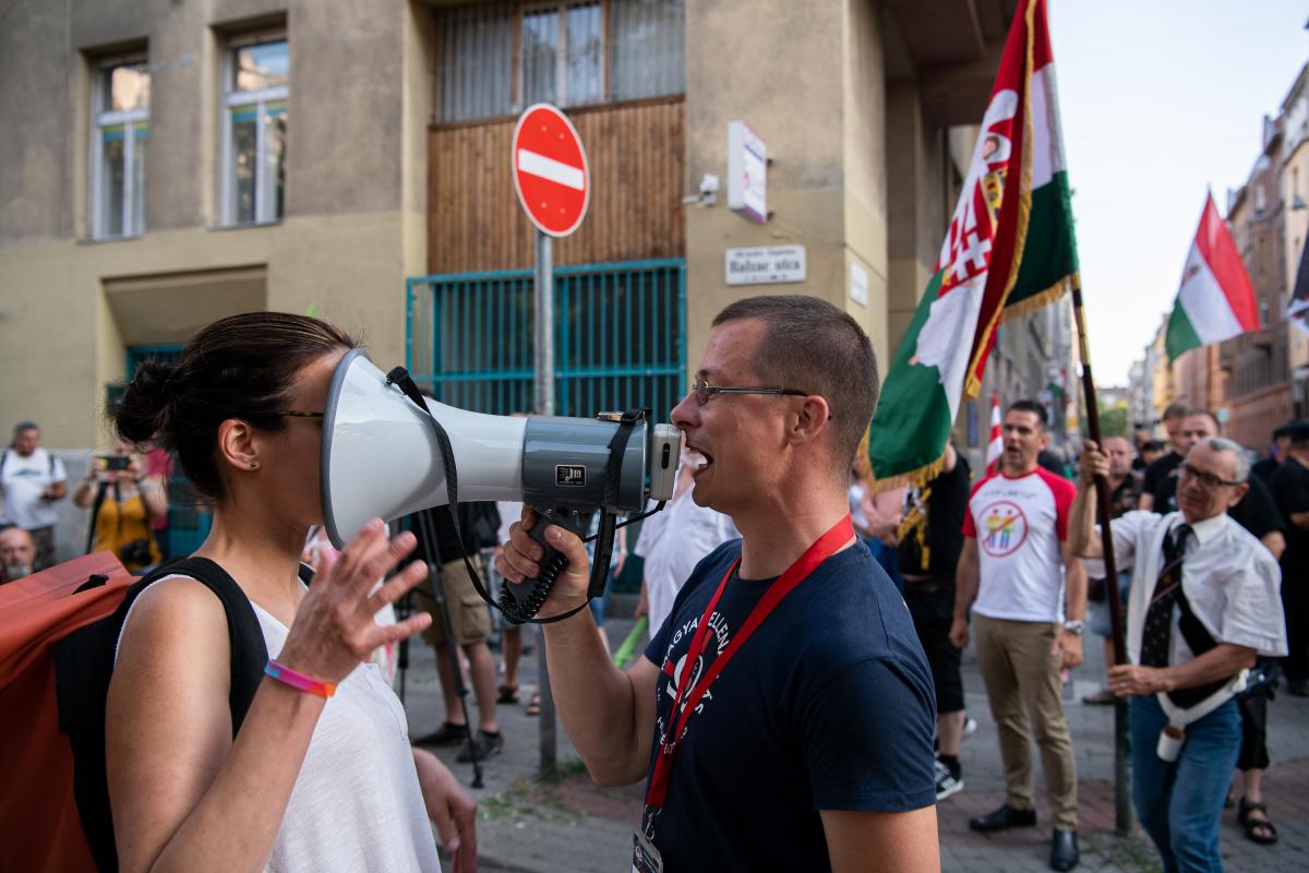 Erdős Dénes, Zagyi Tibor és Béres Márton a Népszava munkatársai.