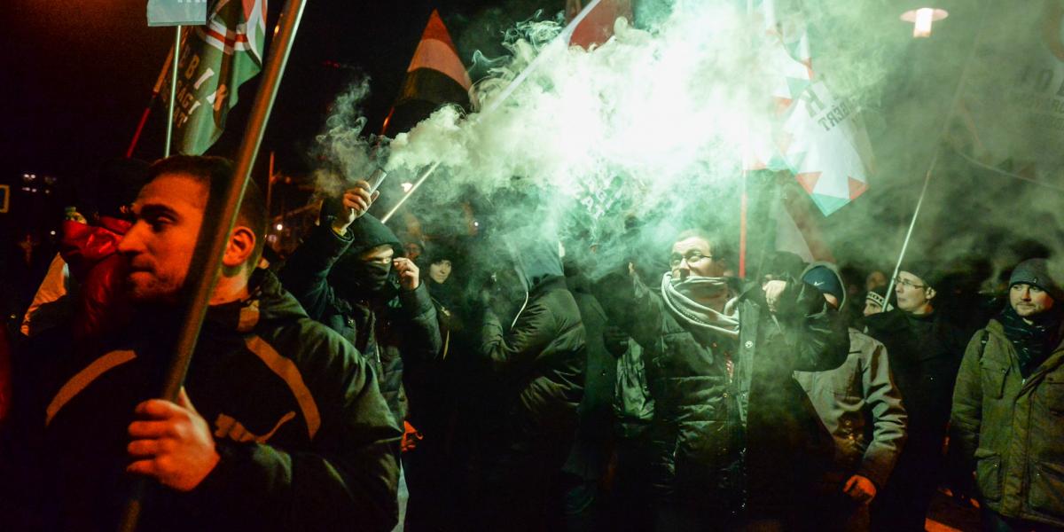 Jelenet a december 16-i, MTVA-székház előtt tartott demonstrációból