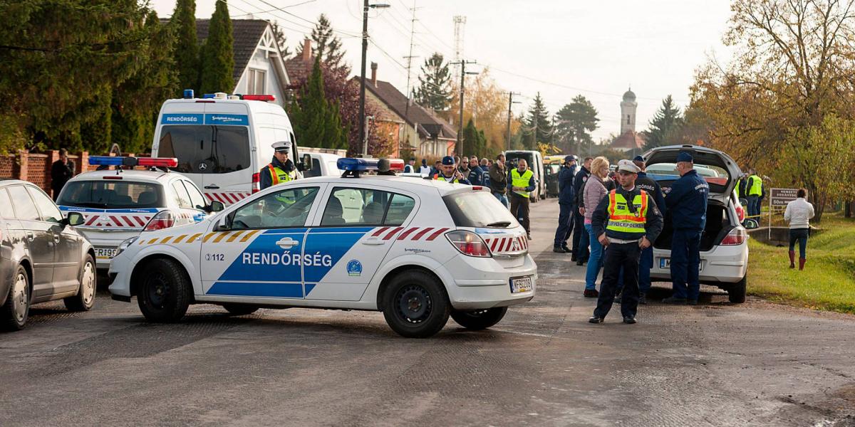 Rendőrök a helyszínen 2016. október 26-án