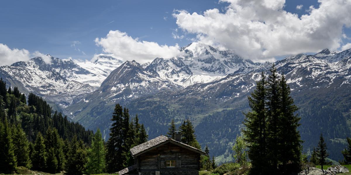 A Grand Combin hegycsúcs május 27-én. 