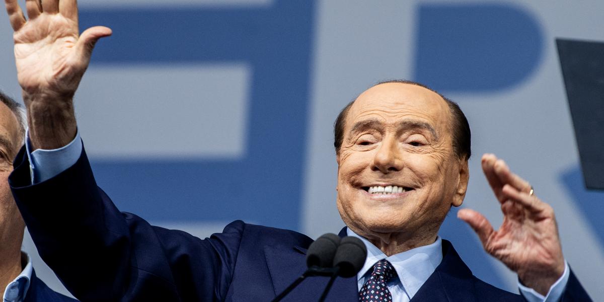 Silvio Berlusconi Olaszország modern kori történelmének legvitatottabb, legbotrányosabb, de egyben legsikeresebb politikusa volt