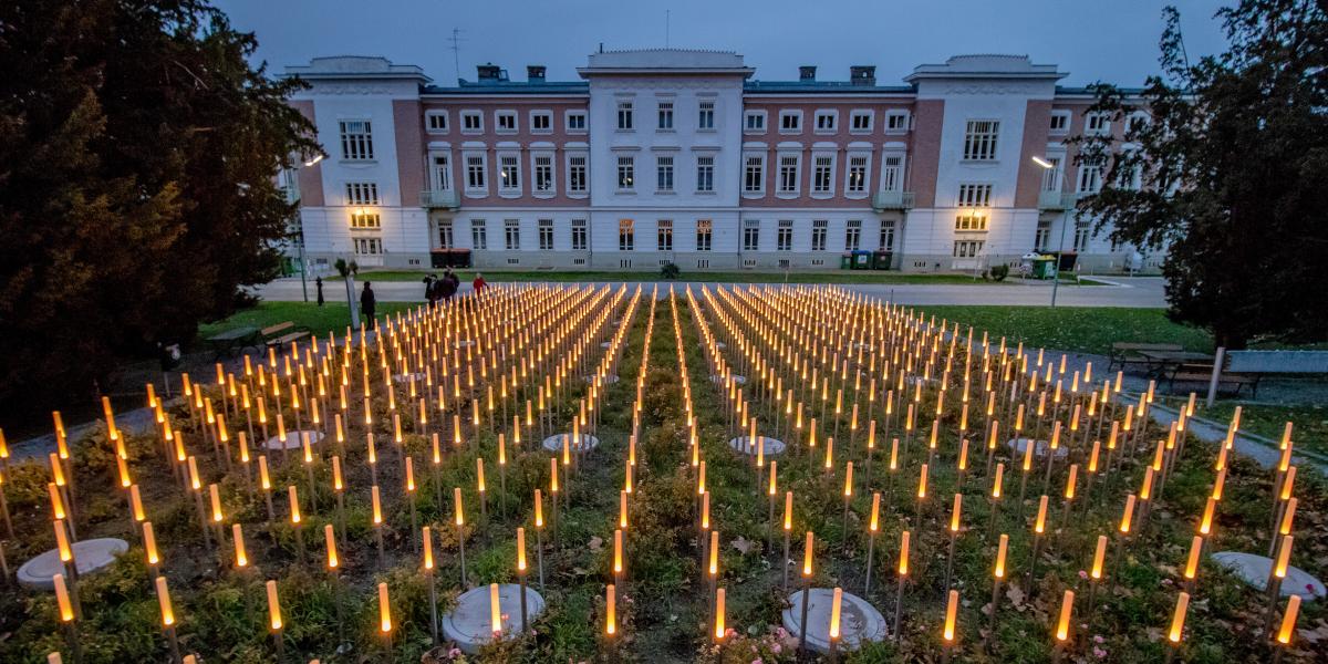 A bécsi Spiegelgrund áldozatainak emlékműve. Szinte felfoghatatlan, hogy az osztrák főváros helyet adhatott egy ilyen intézménynek, amely a náci eugenikai program helyszíne volt