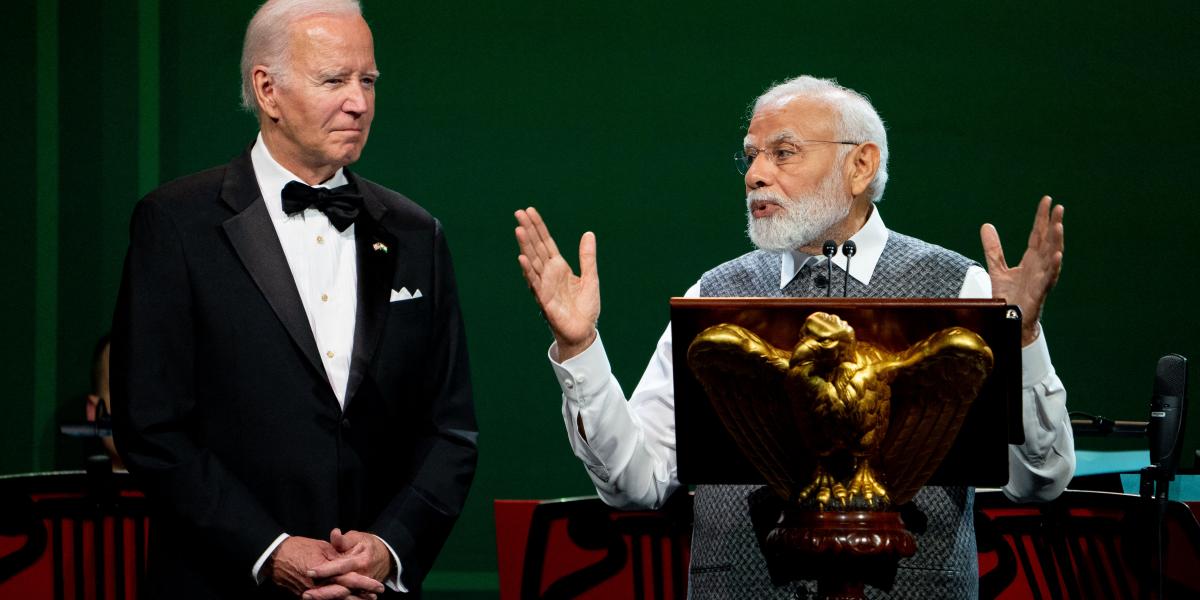 Narendra Modi látogatásának súlyát jelzi, hogy Joe Biden elnökségének két és fél éve alatt ez csupán a harmadik hivatalos „állami” látogatás, eddig csupán a francia és a dél-koreai elnök részesült ilyen kiemelt fogadtatásban