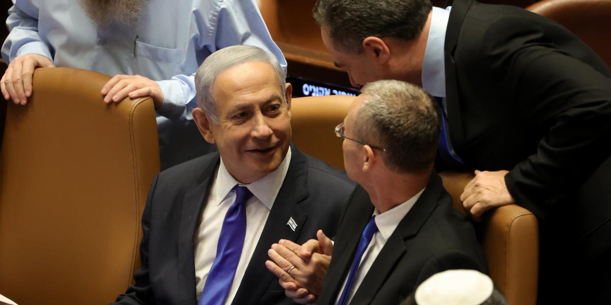 Elfogadta az izraeli parlament Benjamin Netanjahu botrányos igazságügyi reformját