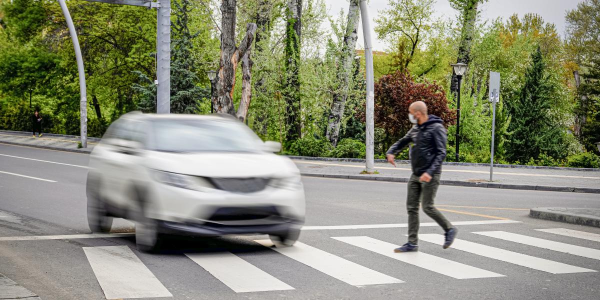 A balesetek nagyjából kilencven százalékát az autósok okozzák a zebrán