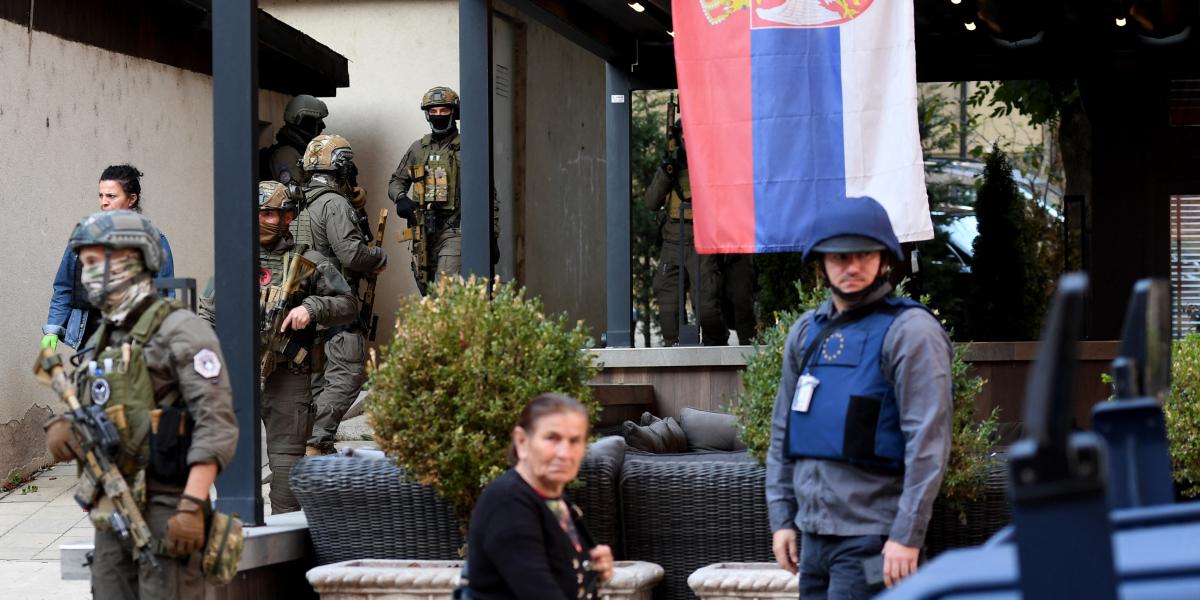 Serbia withdraws its forces from the borders of Kosovo!