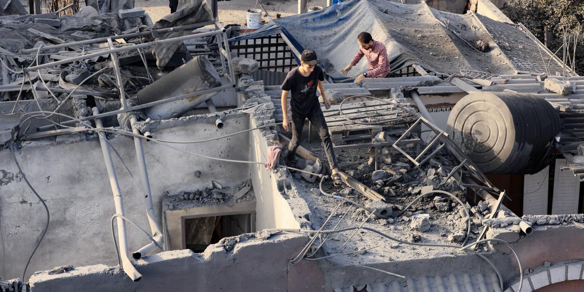 Egy ember meghalt, egy másik pedig megsebesült egy gázai menekülttábort ért izraeli támadásban