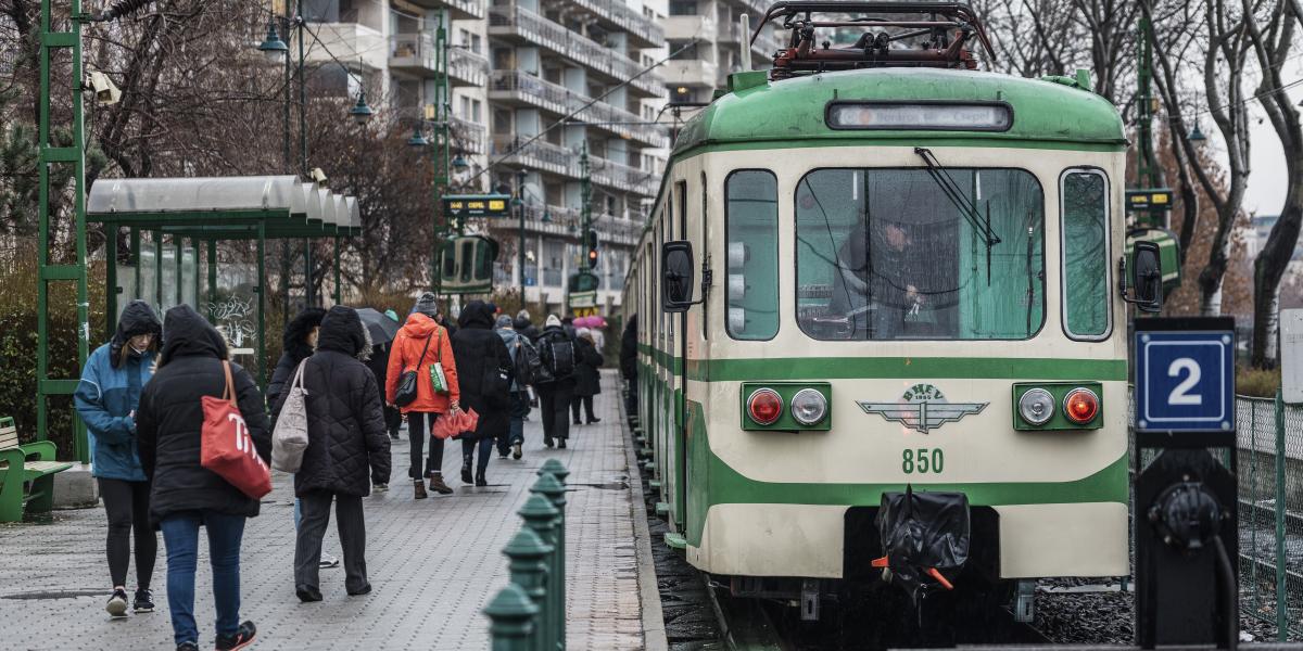 Helyi érdekű vasút. Se kényelmes, se gyors, se olcsó nem lesz