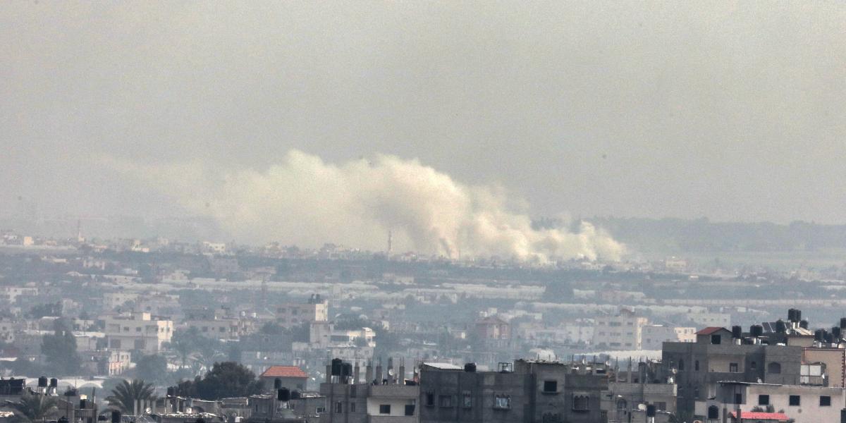 Az izraeli hadsereg lerombolt egy terroristabázist a Gázai övezetben, Emmanuel Macron tartós tűzszünetre szólított fel