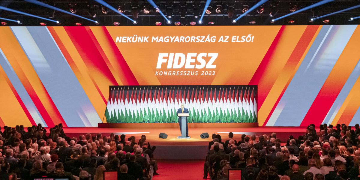 Orbán Viktor miniszterelnök, „örökös” Fidesz-vezető. A kezére játszik, hogy az ellenzéki oldal most nem zár úgy össze, mint 2019-ben