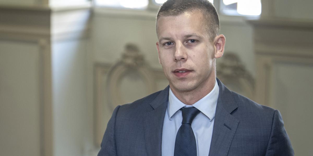 A kormány két hete nem kért bocsánatot a bicskei áldozatoktól A kormány két hete nem kért bocsánatot a bicskei áldozatoktól