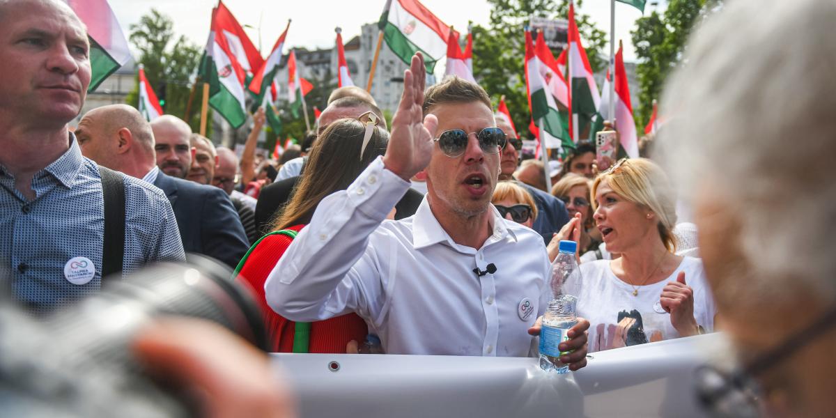 Magyar Péter pártja néhány óra alatt simán összegyűjtötte a 20 ezer aláírást az induláshoz az EP-választáson