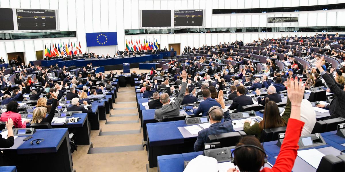 Kreml-barát propaganda terjesztésével vádolja a Fideszt az Európai Parlament