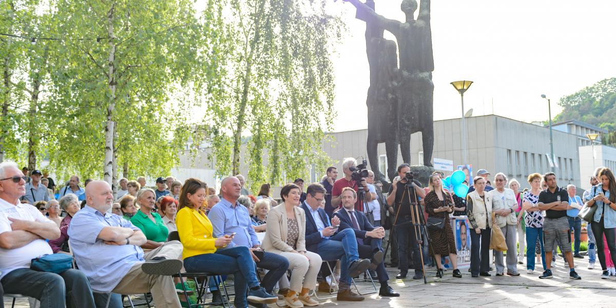 DK-Tisza Párt koalíció mellett is érveltek Dobrev, Tüttő és Karácsony salgótarjáni közönségében – Videó!