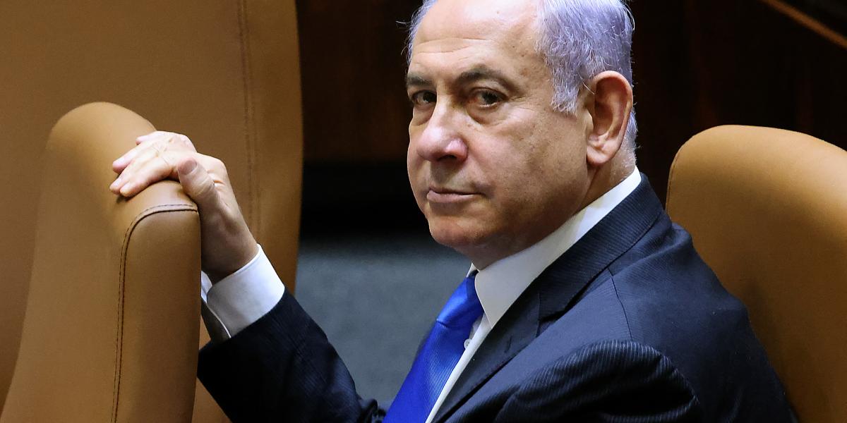 Benjamin Netanjahu antiszemitizmusról beszélt, Joe Biden felháborodott a hágai Nemzetközi Büntetőbíróságon készülő elfogatóparancs hallattán