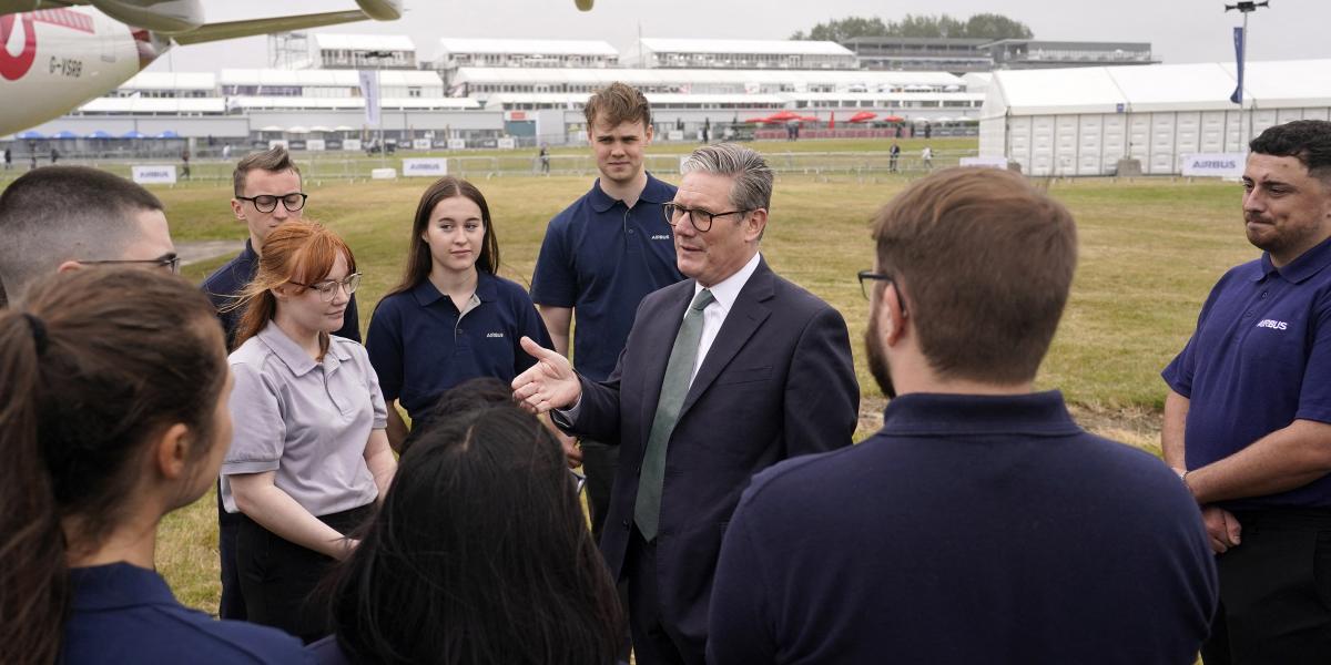 Keir Starmer Mesterségek Angliája néven új állami testület felállítását jelentette be a Farnborough-i Nemzetközi Légi Szalonon