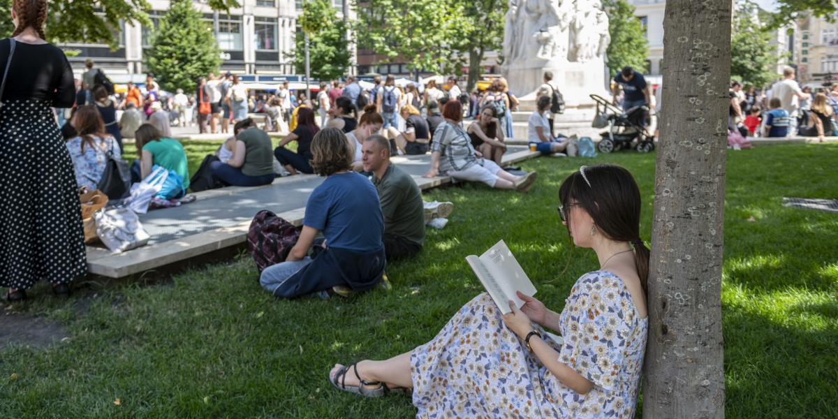 Lényegesen több nő olvas könyvet (60,5%), mint férfi (44,5%)