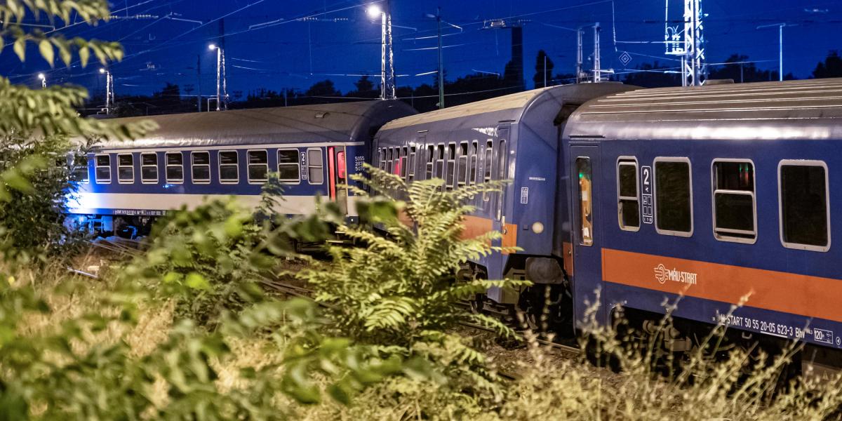 Kisiklott egy InterCity, vasárnap este a Keleti pályaudvar már nem indít és  nem fogad vonatokat