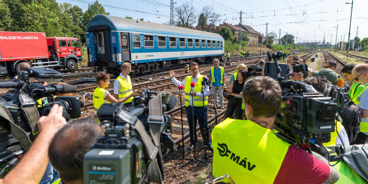 Hiába a gyors hibaelhárítás, még tegnap is káosz volt