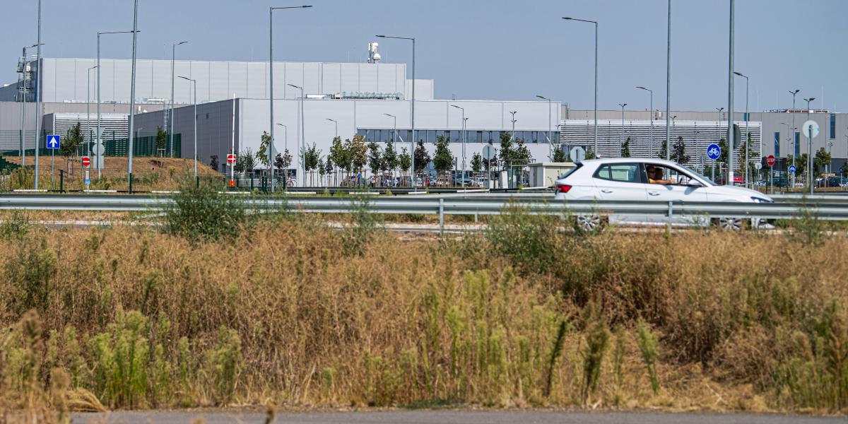 A BMW-gyár munkaerő- igénye miatt Hajdú-Bihar vármegye élen jár az álláshirdetések számának növekedésében