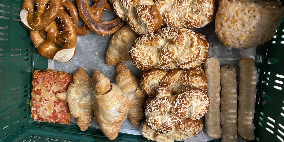 Ma már sok helyen gyűjtik össze a megmaradt élelmiszert és juttatják el rászorulóknak