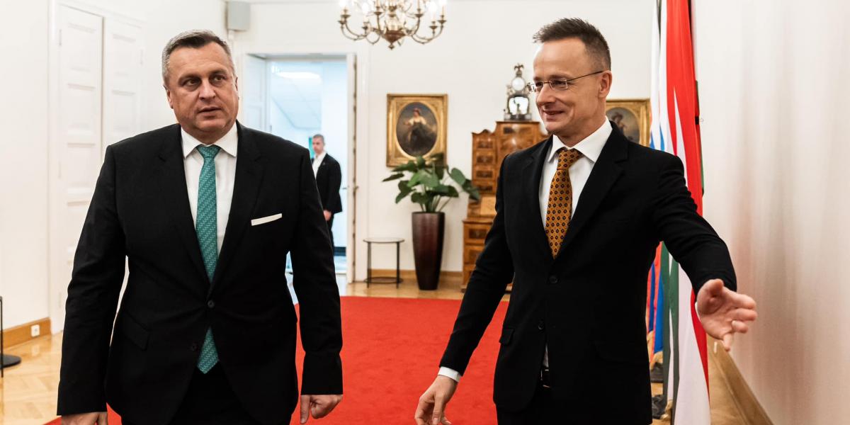 Andrej Danko, az SNS elnöke és Szijjártó Péter külgazdasági és külügyminiszter.
