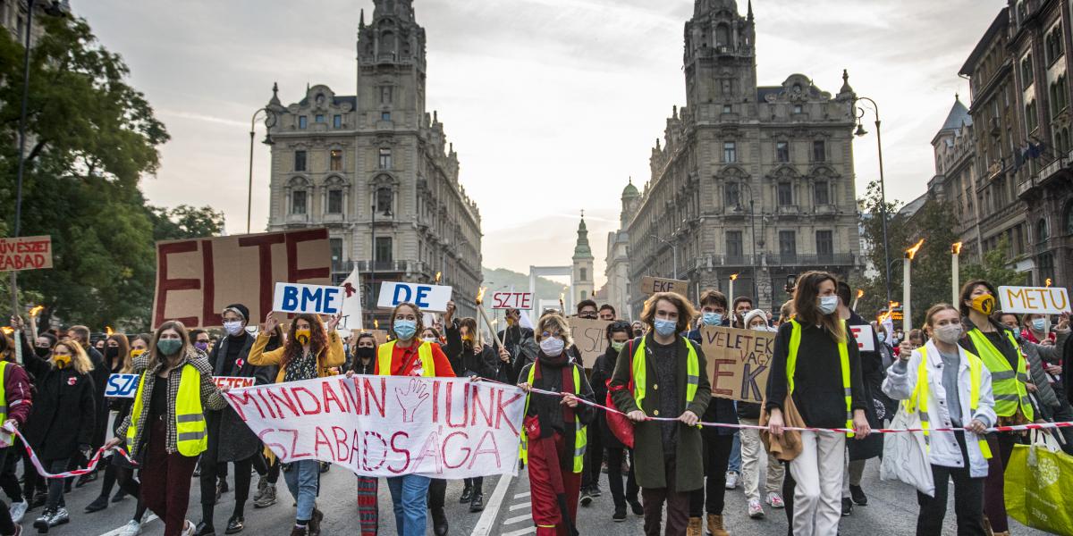 Oktatás: nem létező támadástól fél az Orbán-kormány, a Magyar Nemzet csak riogatott egyet