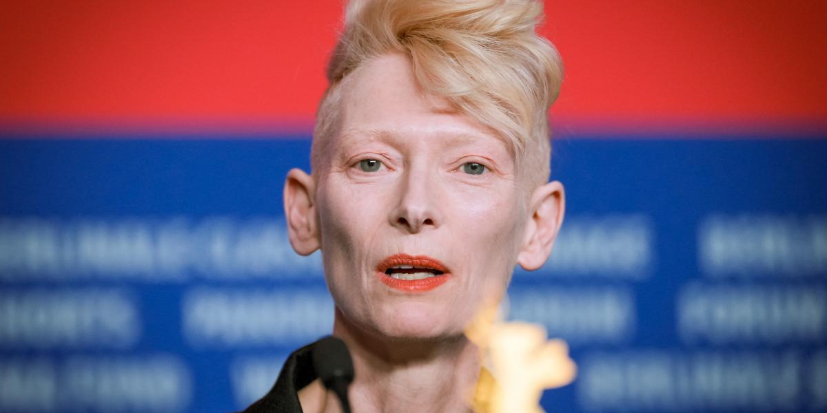 Az Oscar-díjas Tilda Swinton gondoskodott arról, hogy politikába fulladjon a fesztivál nyitógálája