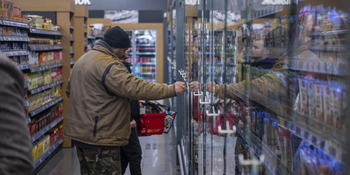 Az élelmiszer-drágulás velünk maradt, és újabb hullámokat vet