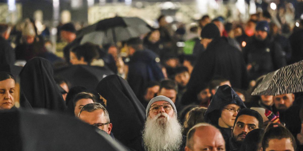 Közösségi ima Ferenc pápa gyógyulásáért a Vatikánban február 24-én 