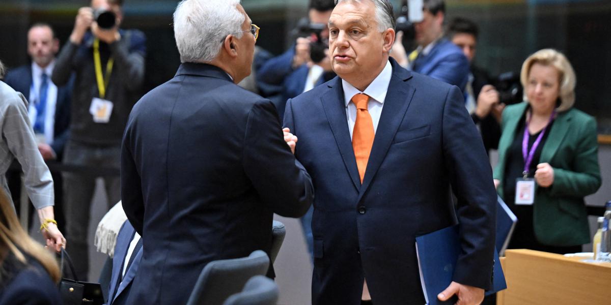 António Costa, az Európai Tanács vezetője és Orbán Viktor a rendkívüli EU-csúcson Brüsszelben, március 6-án 