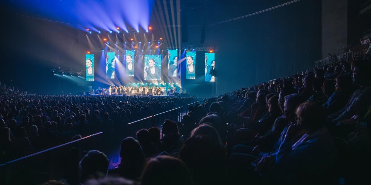 A társulat megválaszolta, mit keres egy kicsi színház egy ekkora teremben