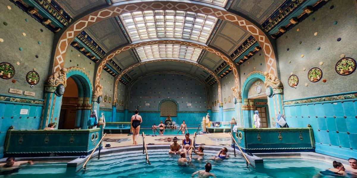 A Gellért fürdő 2025 októberétől zár be átmenetileg, és várhatóan 2028-ig nem lehet majd látogatni