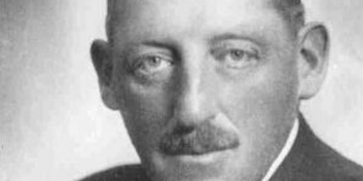 Brüll Alfréd 1905-től 1940-es feloszlatásáig volt az MTK elnöke