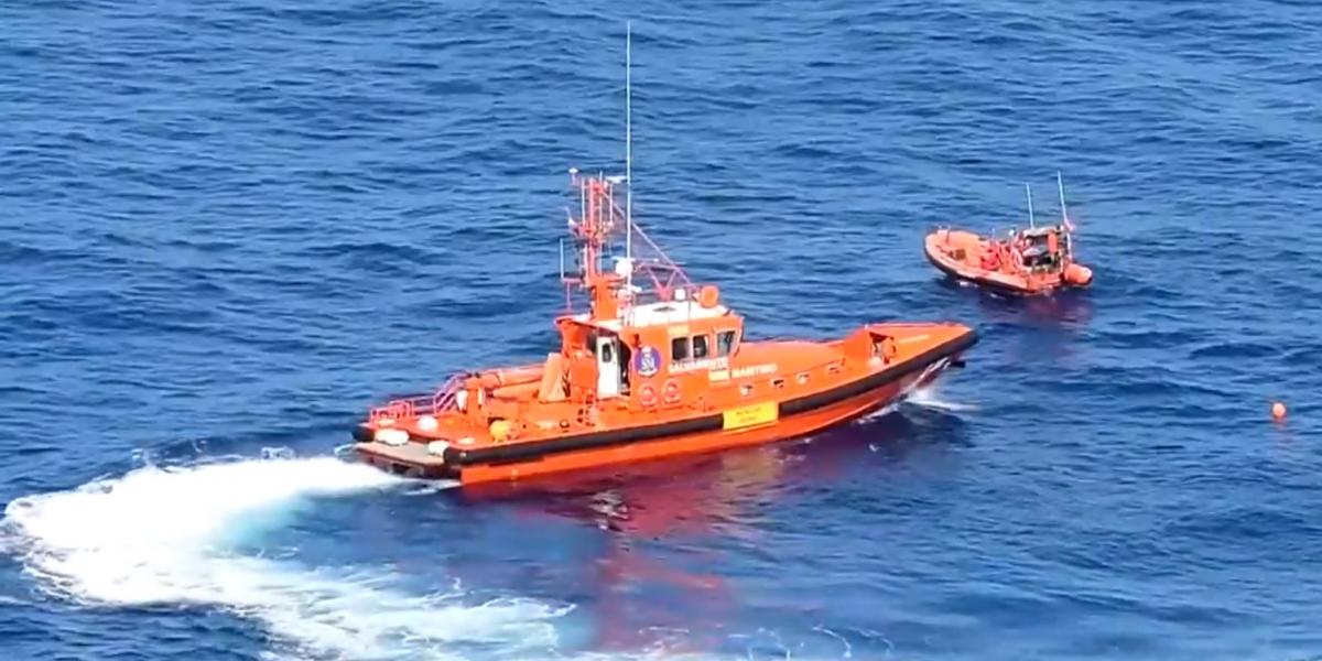 A keresére induló hajók. 