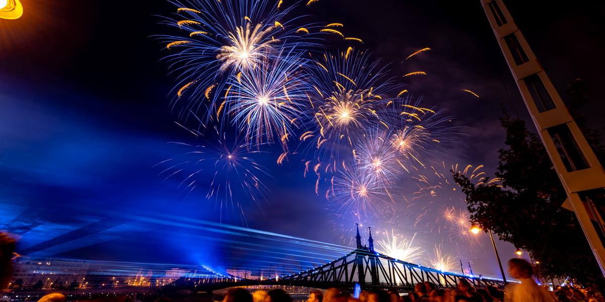 Idén csak a tűzijáték 3,5 milliárdba kerül, a többség ezt hasznosabb célokra fordítaná