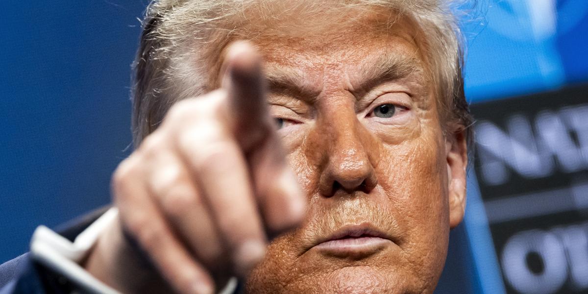 „Csodálatos beszélgetést folytatott a nagyra becsült belarusz elnökkel”, Alekszandr Lukasenkóval Donald Trump