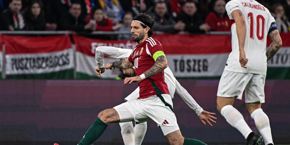 Az Irish Times azt írta: „Magyarország csapata papíron jobbnak tűnik, ráadásul Szoboszlai Dominik az Arsenal elleni meccs (1-0) embere lett a múlt hét végén"