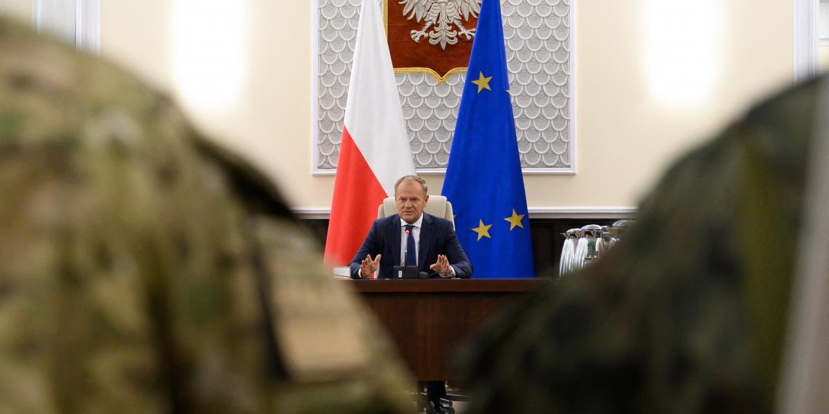Donald Tusk a rendkívüli lengyel kormányülésen szeptember 10-én 