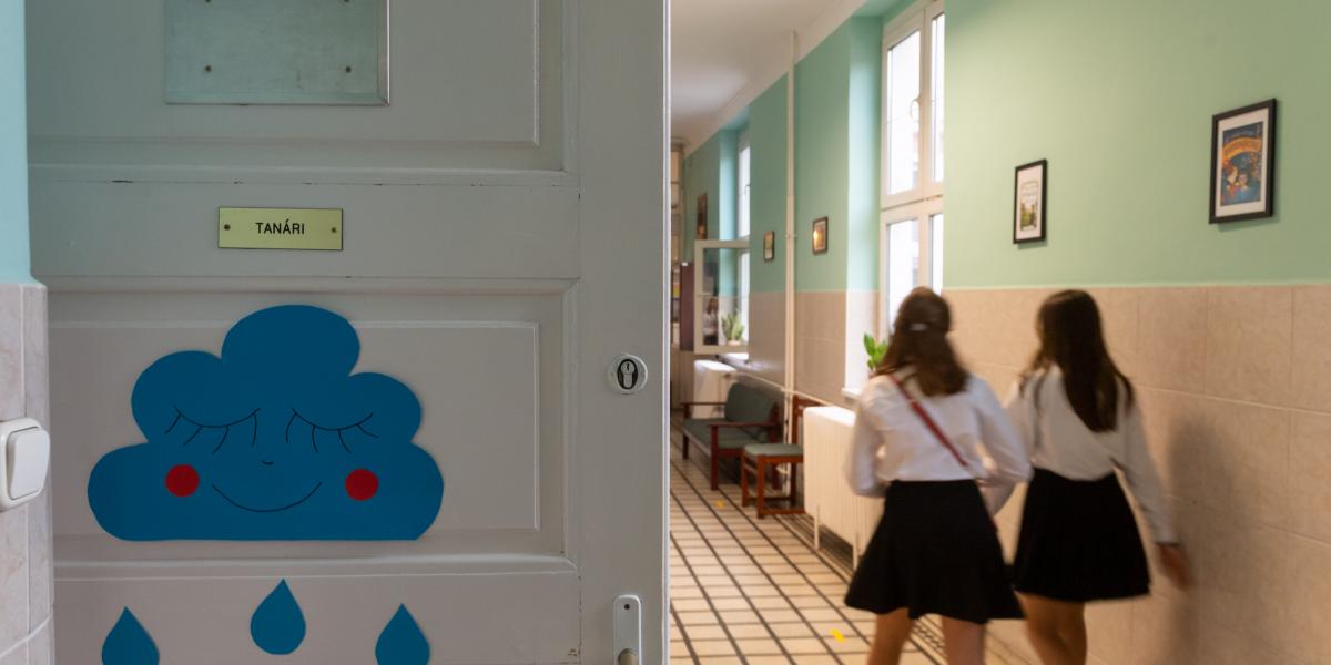 Gyakran előfordul, hogy napközis tanárokat alkalmaznak