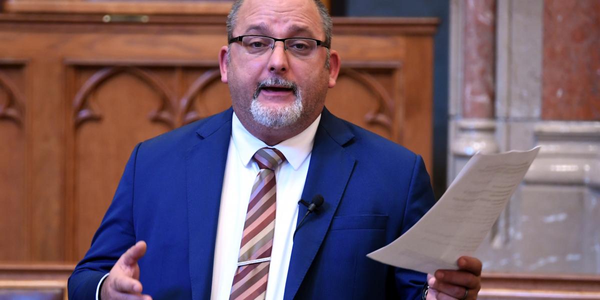 Csárdi Antal az Országgyűlés plenáris ülésén szeptember 30-án 