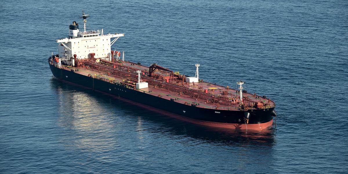 Az orosz árnyékflotta Franciaország által lefoglalt tankere folytathatja útját