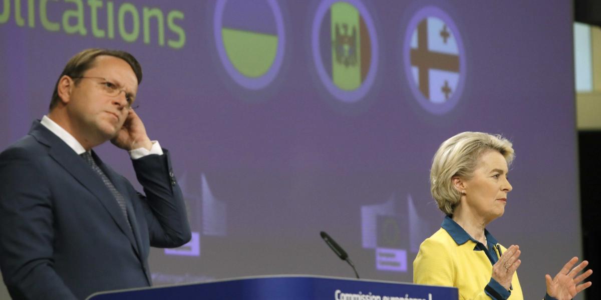 Várhelyi Olivér és Ursula von der Leyen - Korábbi felvétel 