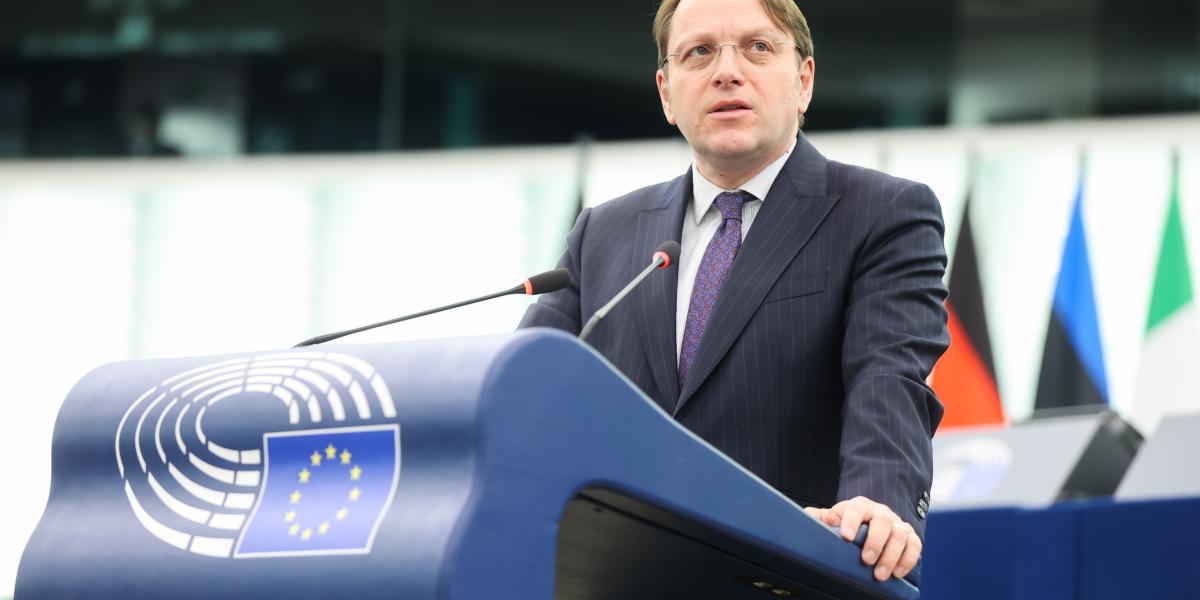 Várhelyi Olivér - Korábbi felvétel 