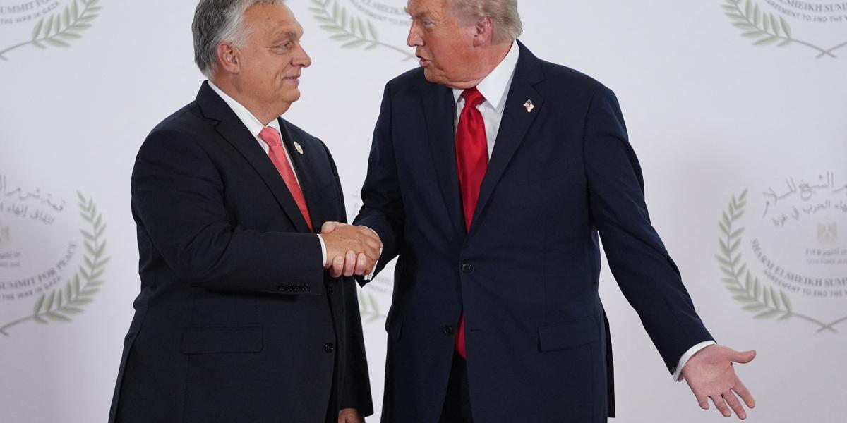 Donald Trump (jobbra) fantasztikusnak titulálta Orbán Viktort (balra)